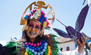 Tour Las Lajas: Milagro en el abismo y artesanías tradicionales